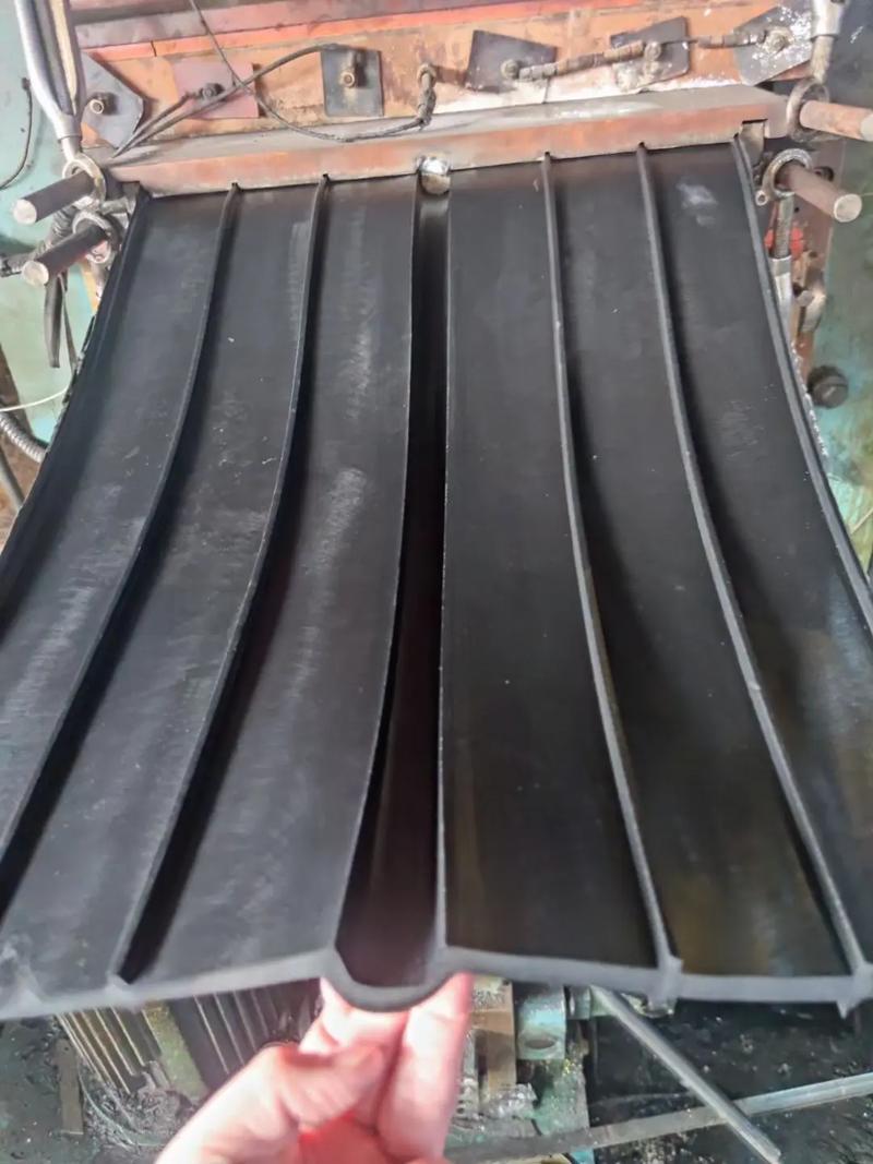 厂家直销优质止水带——专注橡胶制品与橡塑制品生产